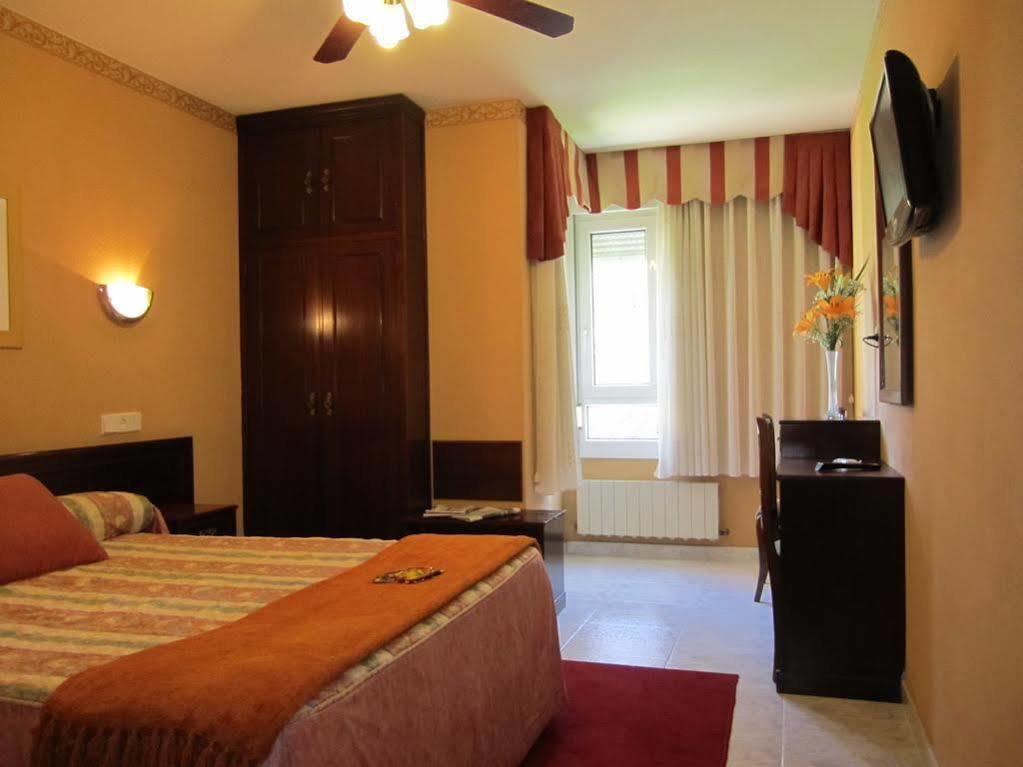 Hotel Bahia Gijón Exteriör bild